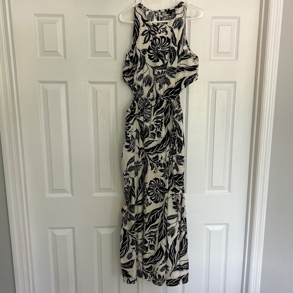 Women’s Sleeveless Cutout Halter Dress